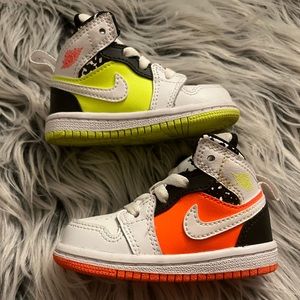 Jordan 1 Mid